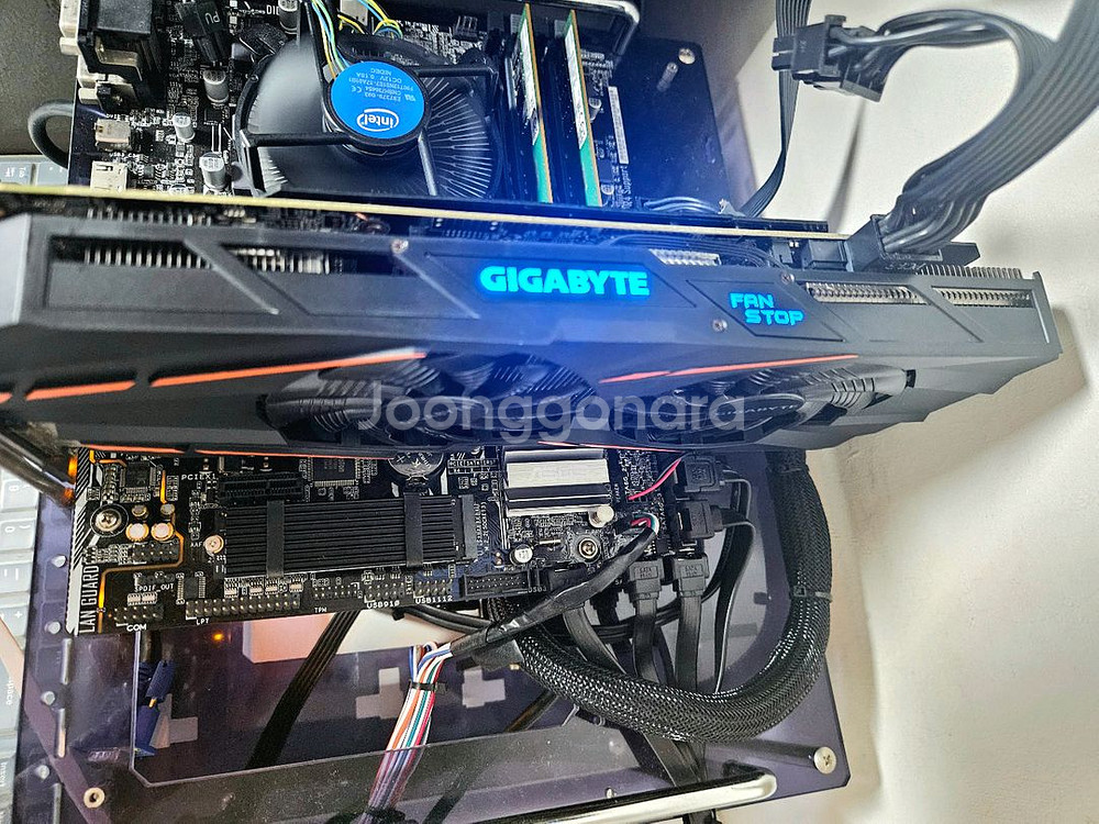 GIGABYTE 지포스 GTX1060 G1.GAMING--5