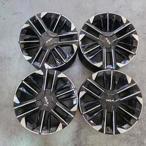 더뉴 K8 19인치 신품급 임판휠 순정휠 중고휠 팝니다