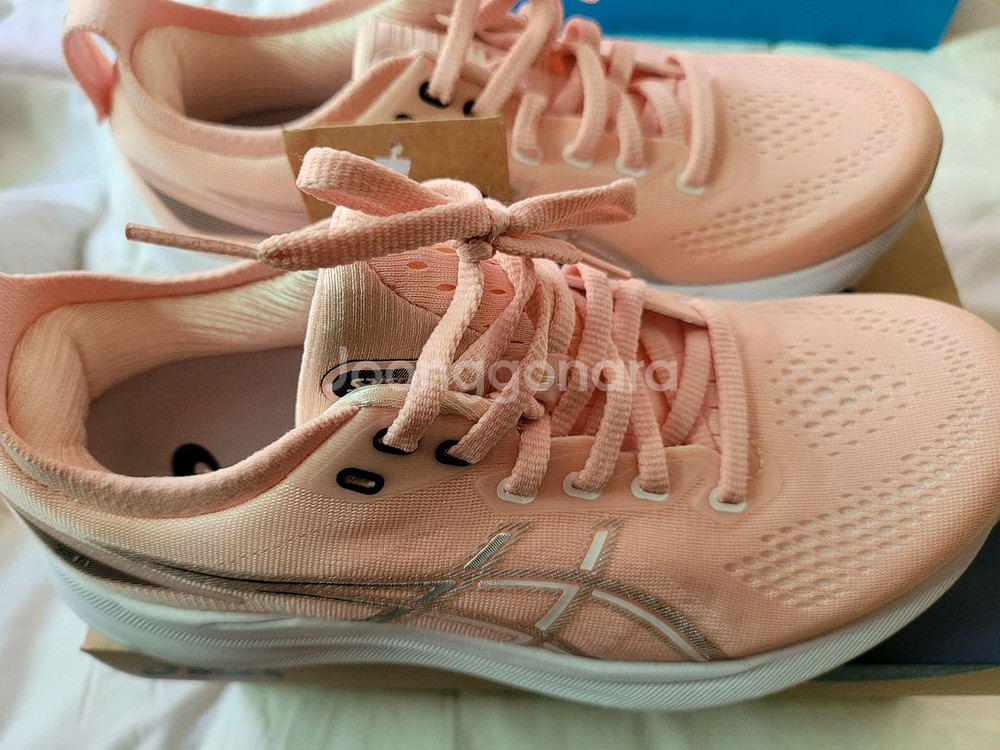 아식스 젤카야노 31 235mm 새상품--1