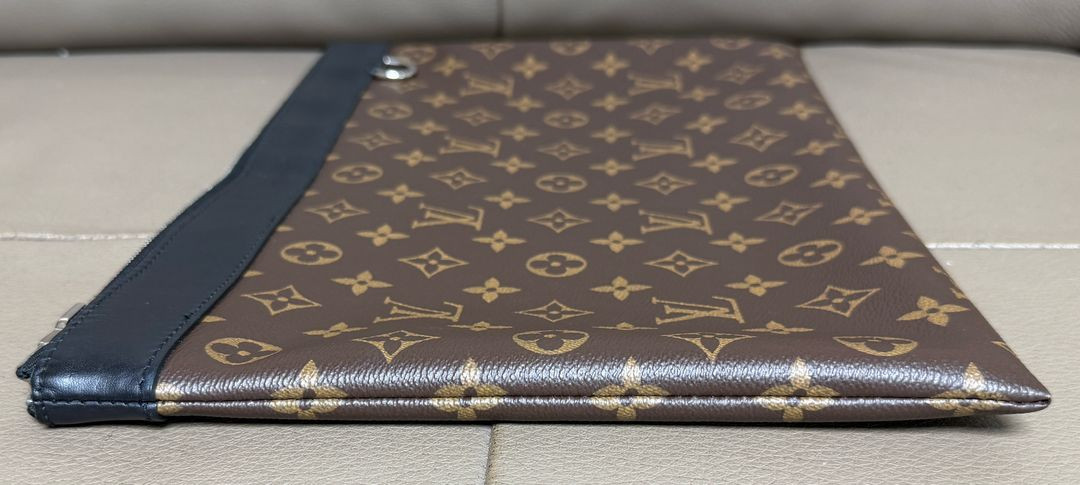 루이비통 모노그램 디스커버리 포쉐트GM 클러치--3