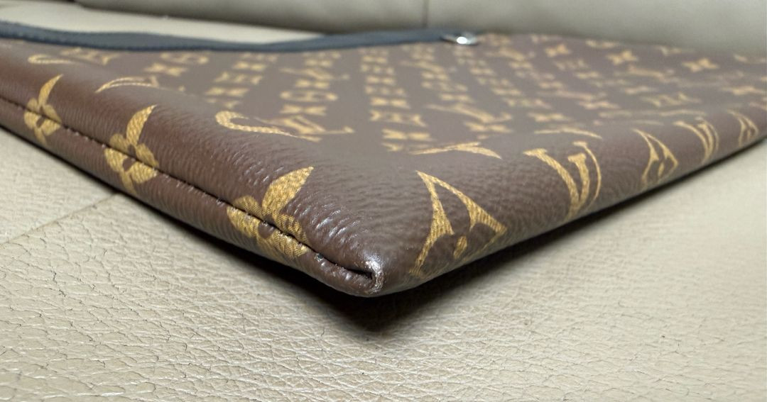 루이비통 모노그램 디스커버리 포쉐트GM 클러치--7