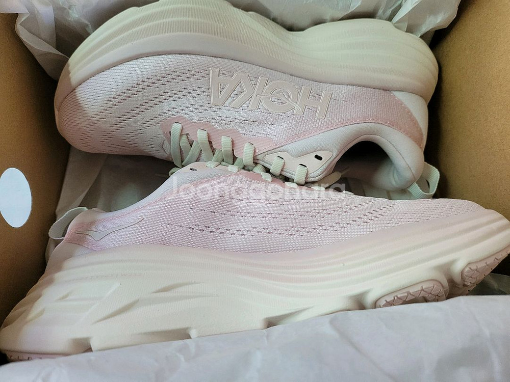 호카 본디8 여성 240mm 베이비핑크 새상품--0