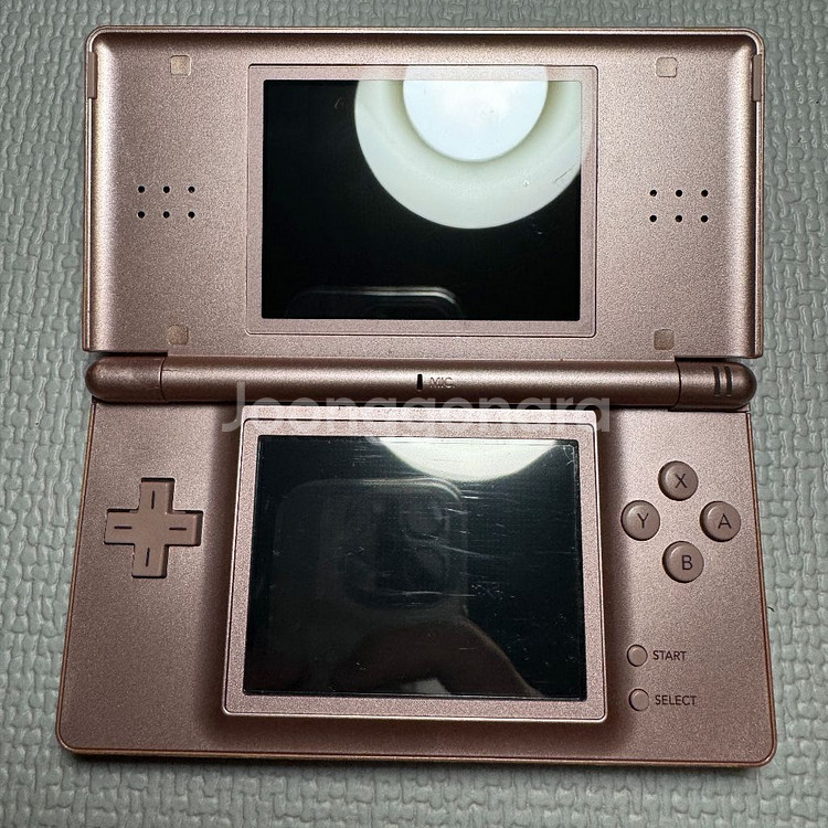 닌텐도 DS Lite 판매합니다.--3