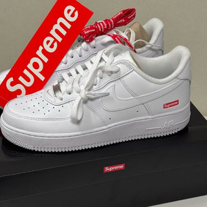 새상품) 나이키 x 슈프림 에어포스 1 로우 화이트 2