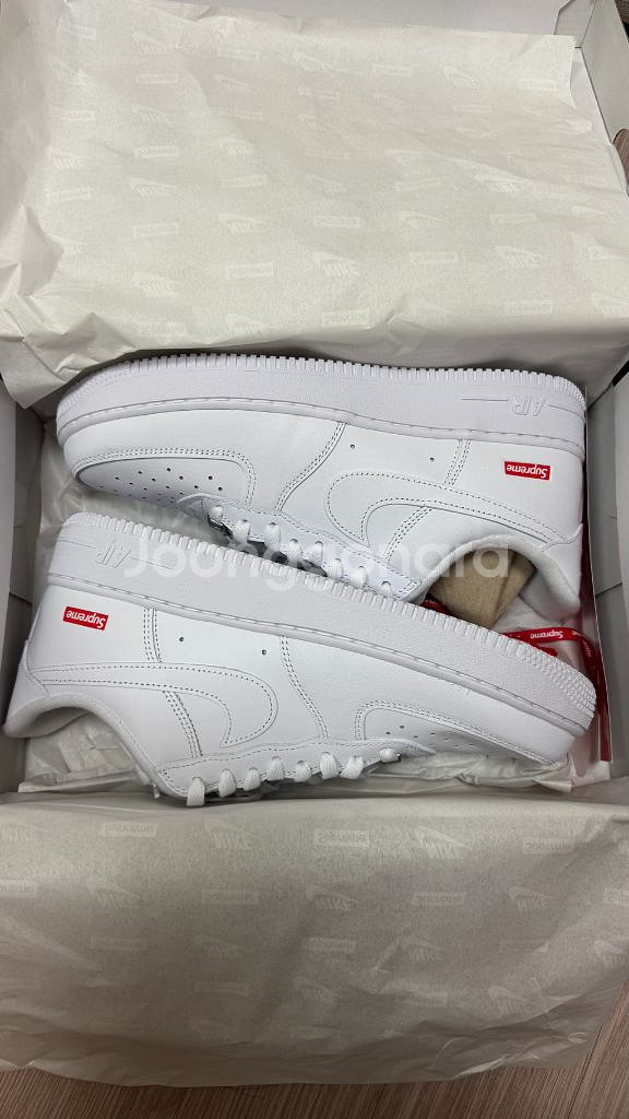 새상품) 나이키 x 슈프림 에어포스 1 로우 화이트 2--4