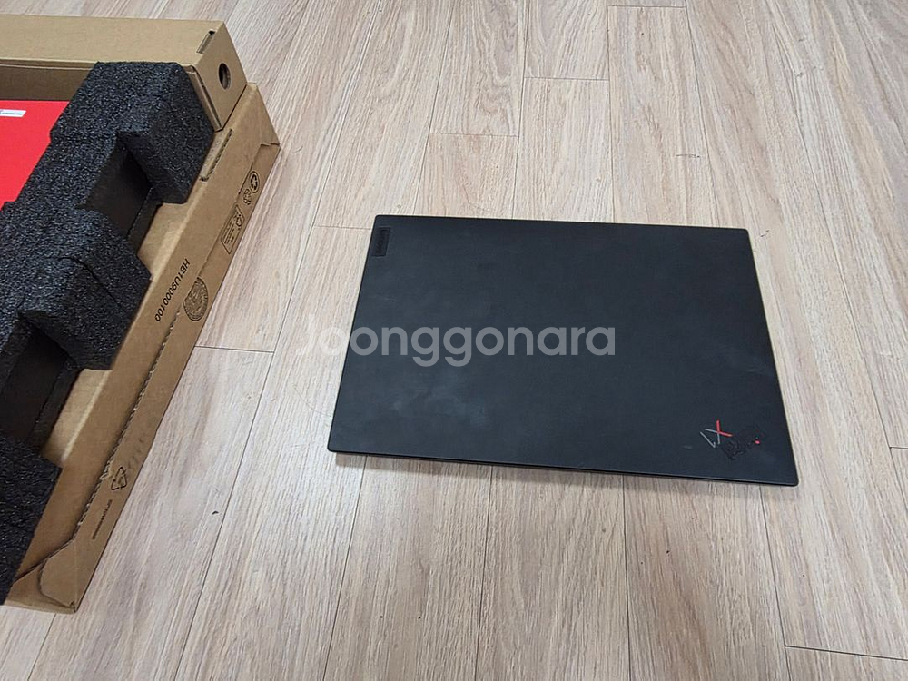 레노보 ThinkPad X1 Carbon Gen9--1