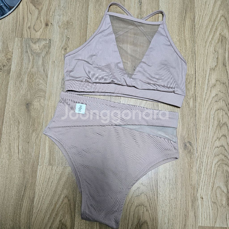 핫한 베카 메쉬 탑+베카 치키 쇼츠 폴웨어--0