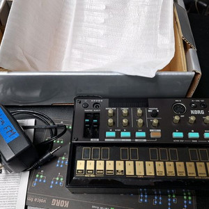 korg volca FM 판매합니다!