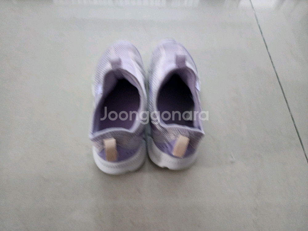 필라 여아 210사이즈 운동화 두컬레팔아요--9