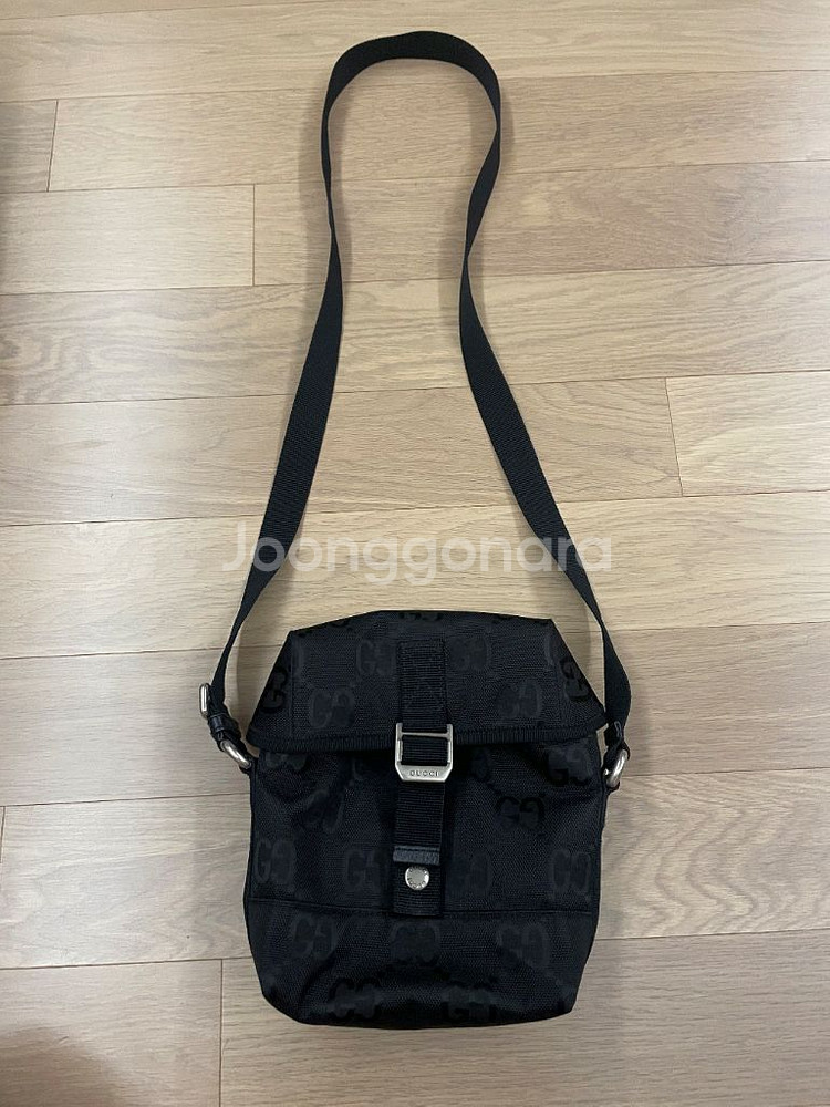 구찌 GG 패턴 메신저백 블랙--1