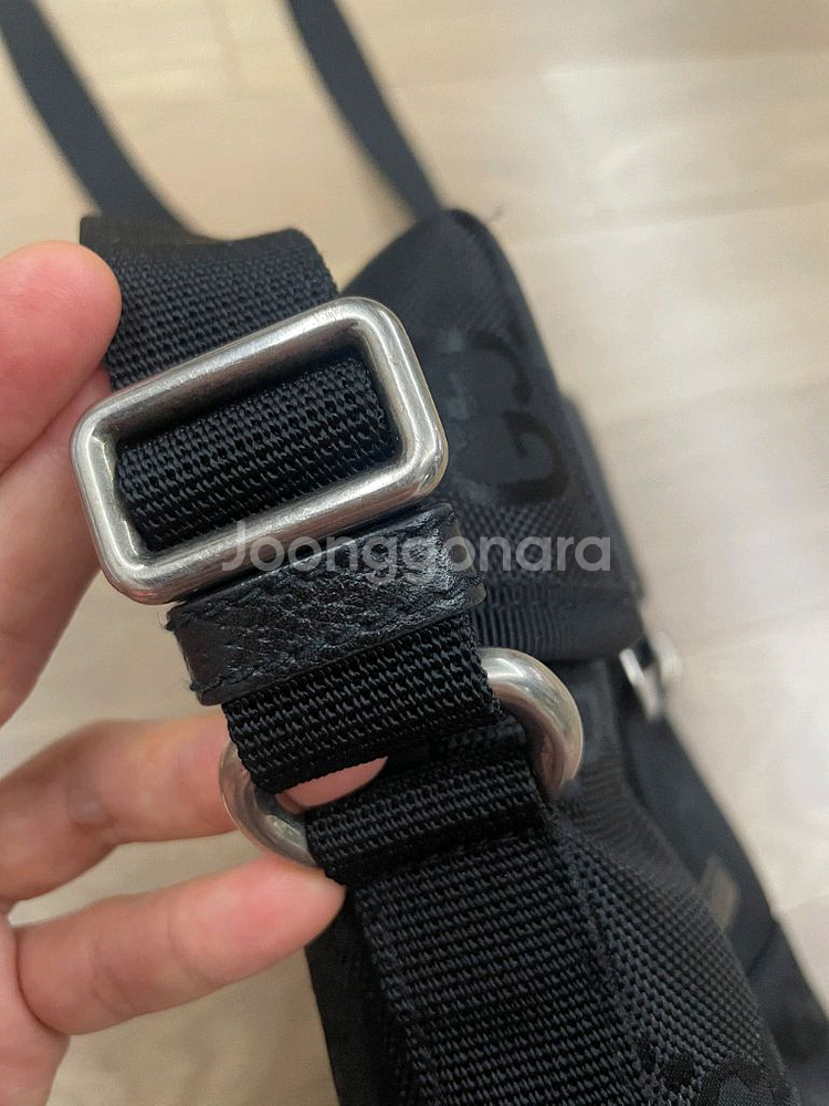 구찌 GG 패턴 메신저백 블랙--4