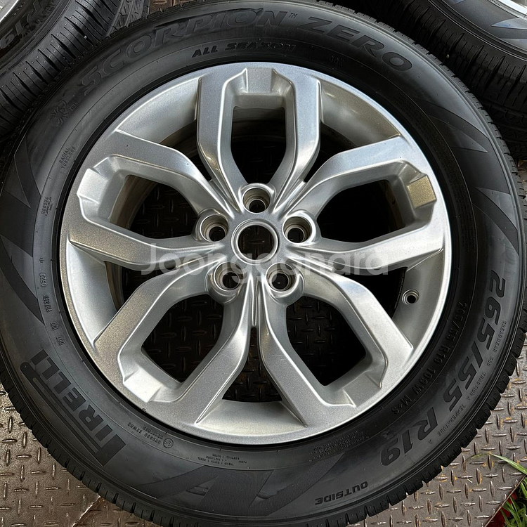 18인치 랜드로버 디스커버리5 중고휠타이어 1대분--5