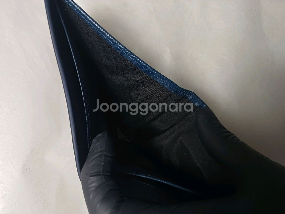 몽블랑 반지갑. 택포 10만. 팝니다.--3