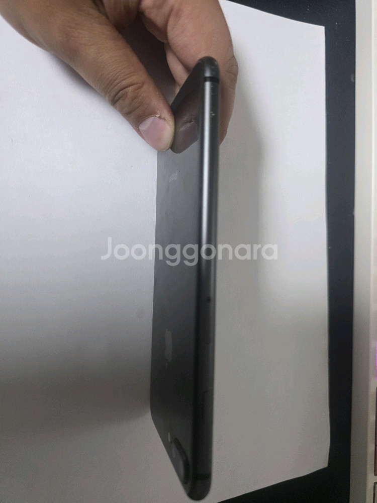 아이폰8+ 64기가 팝니다--4