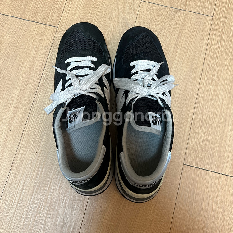 뉴발란스 990v1 블랙 275--4