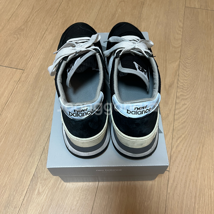 뉴발란스 990v1 블랙 275--2