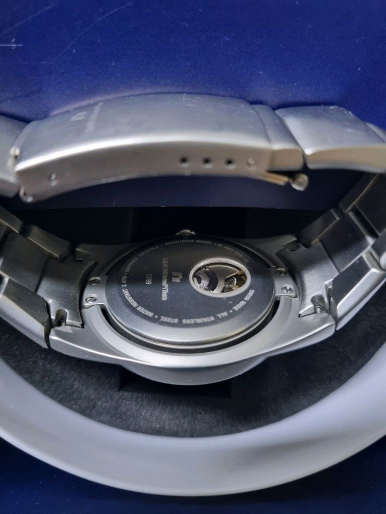 오토바이 및 자동차 용 BMW 레이싱팀 공식 시계 이미지