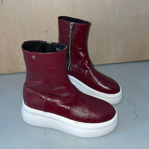 이에이에 율이에 플랫폼 통굽 앵클부츠 230 (새상품)