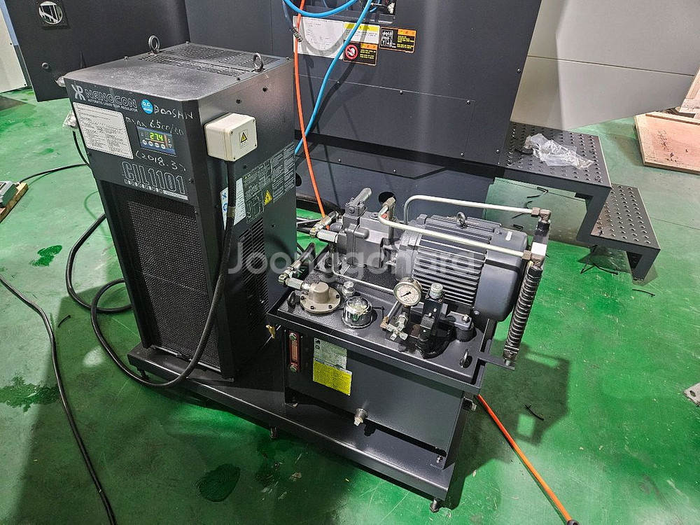 두산 MYNX6500(BT50) 주축관통--4