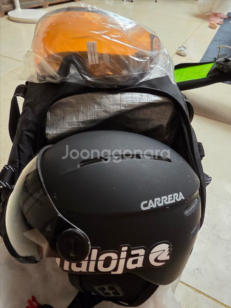 upz 스키부츠와 Carrera 헬멧--1