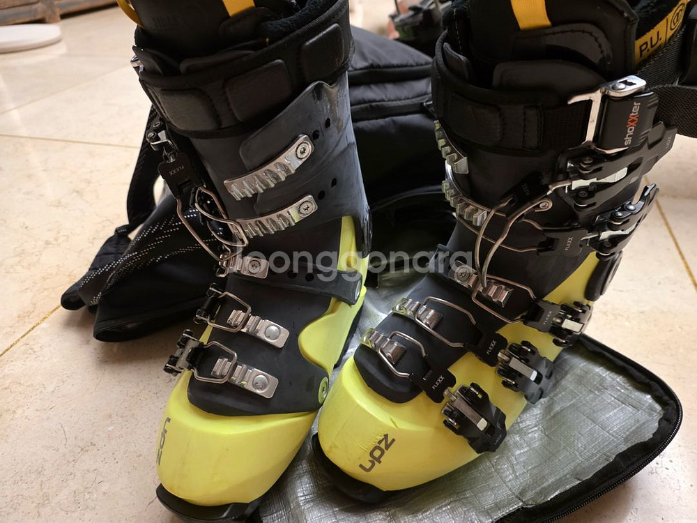 upz 스키부츠와 Carrera 헬멧--4