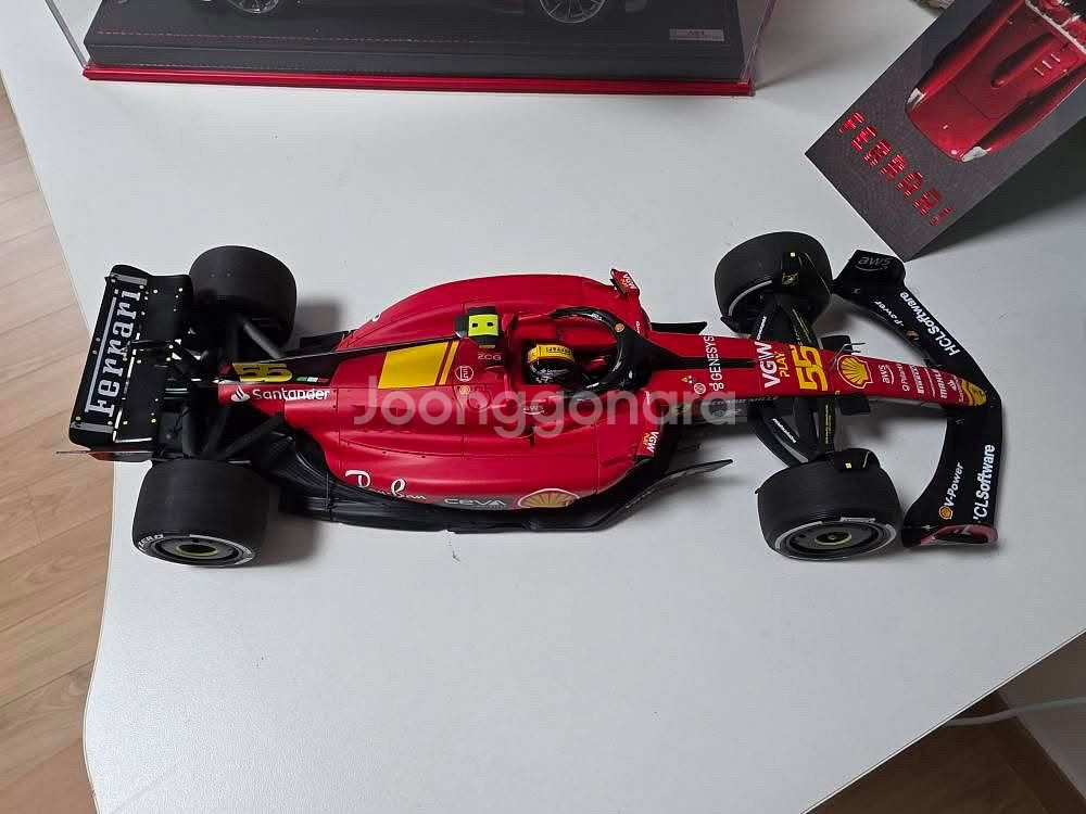 페라리 SF23 55번 1:18 MONZA GP BBR--2