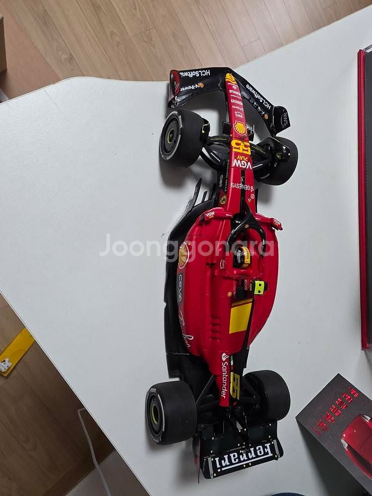페라리 SF23 55번 1:18 MONZA GP BBR--3