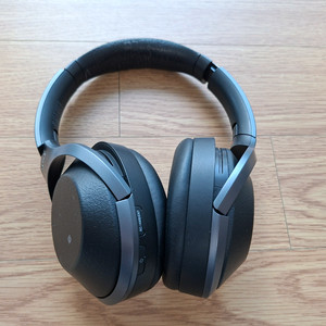 SONY WH-1000XM2 노이즈캔슬링 무선헤드폰