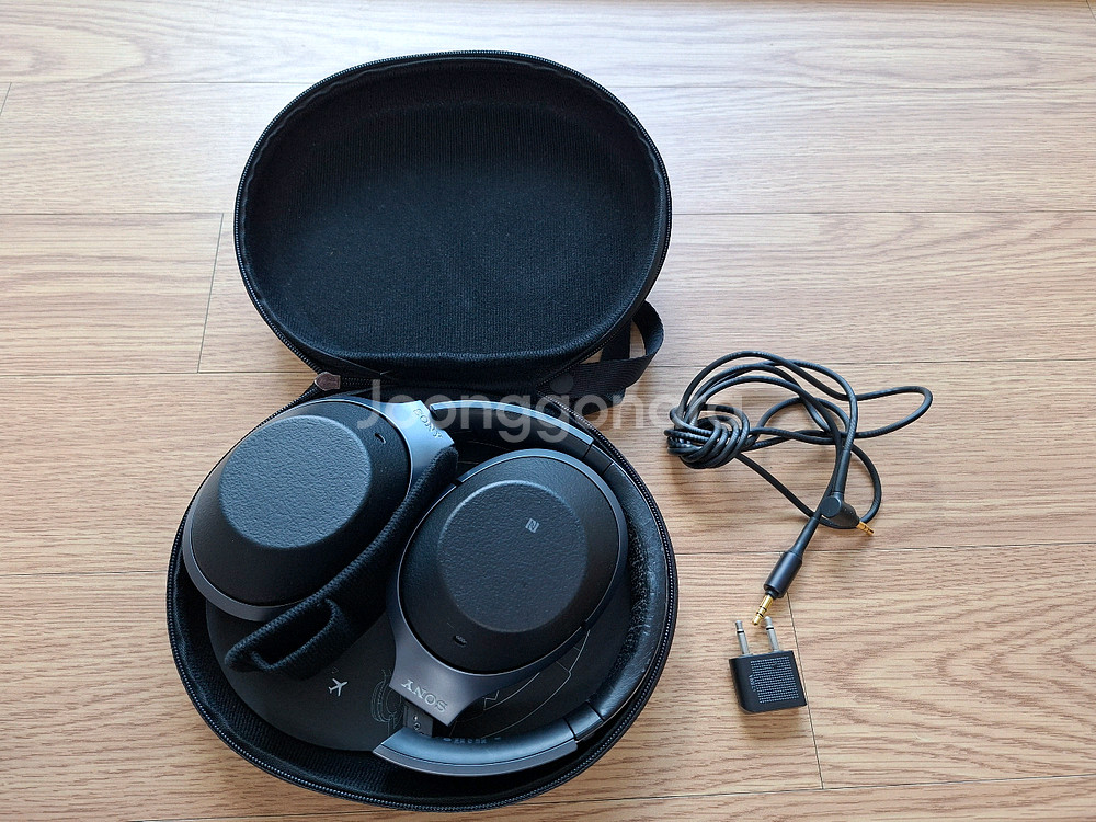 SONY WH-1000XM2 노이즈캔슬링 무선헤드폰--1