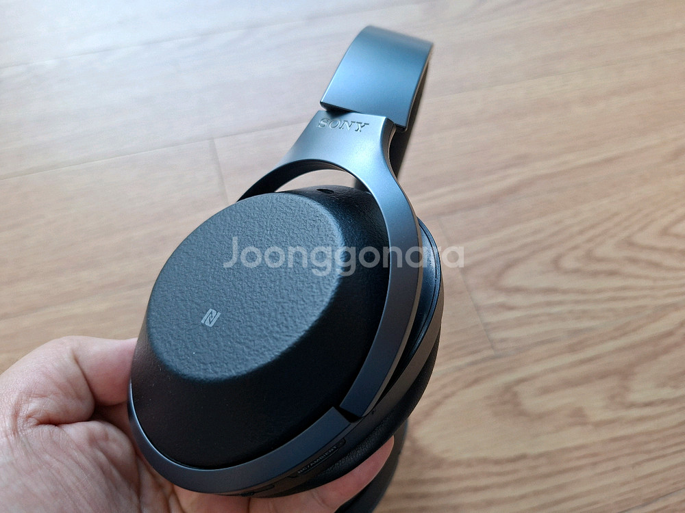 SONY WH-1000XM2 노이즈캔슬링 무선헤드폰--2