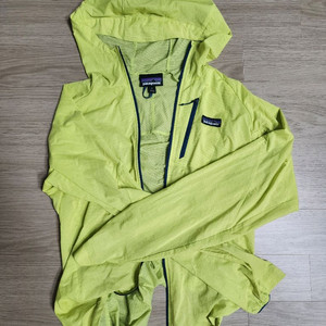 파타고니아 후디니 바람막이