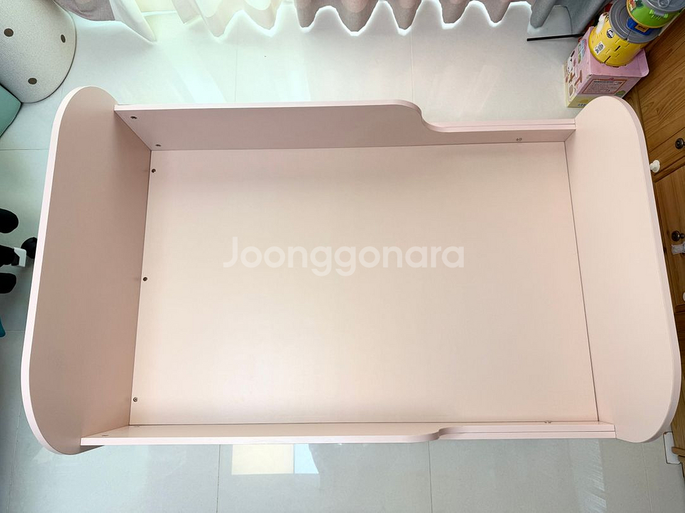 리바트 꼼므 길이조절 키즈침대 저렴하게 내 놓습니다.--1