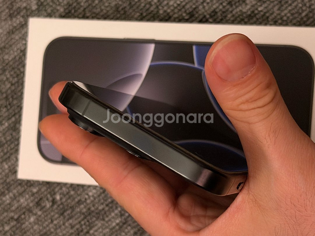 아이폰16pro 256GB 자급제 4개월사용--2