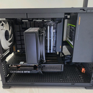 컴퓨터 데스크탑 세트(9600x rtx4070 팝니다.