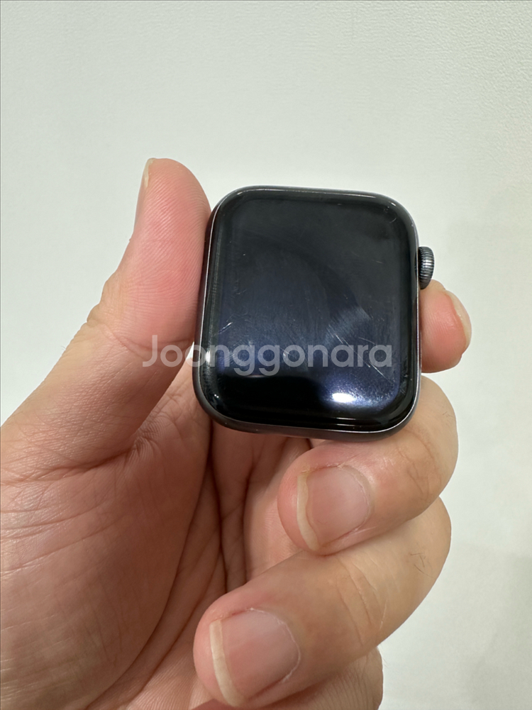 애플워치4 44mm 셀룰러x 판매해요--0