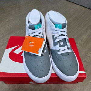 [새상품, 265] 나이키 조던 시리즈 미드 그레이 아