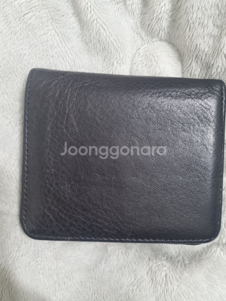 살바토레 페라가모 반 지갑--1