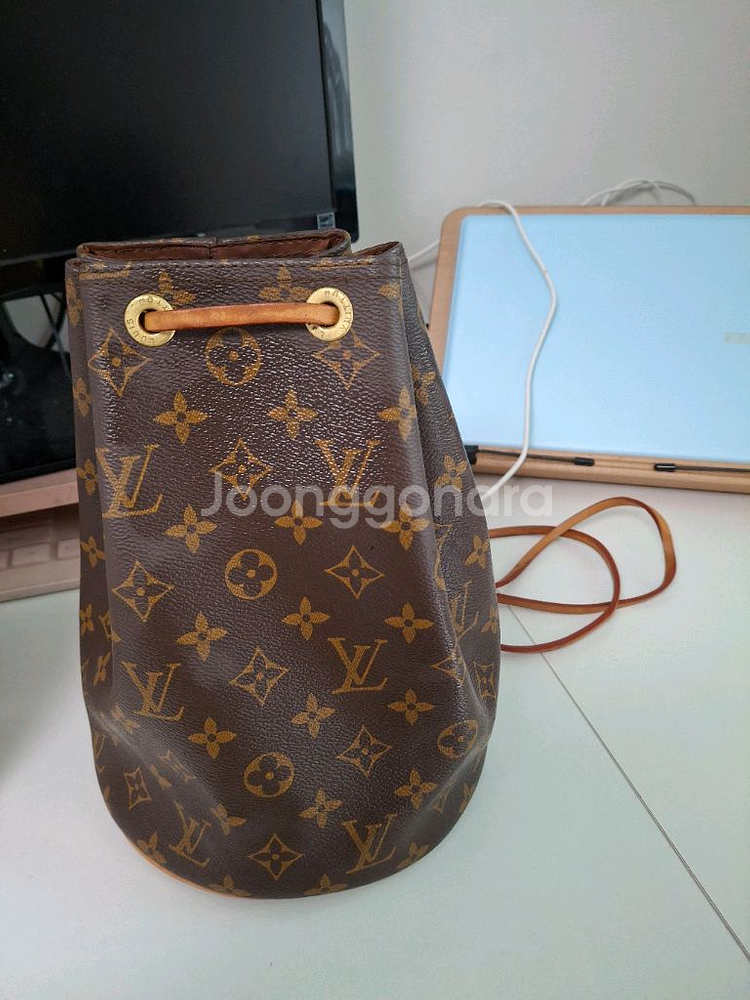 루이비통 모노그램 쁘띠 버킷백 정품--0