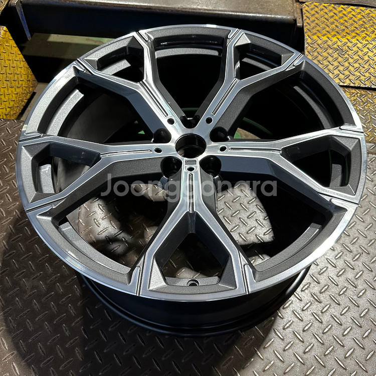 21인치 BMW X5. X6 741M 정품 중고휠--1