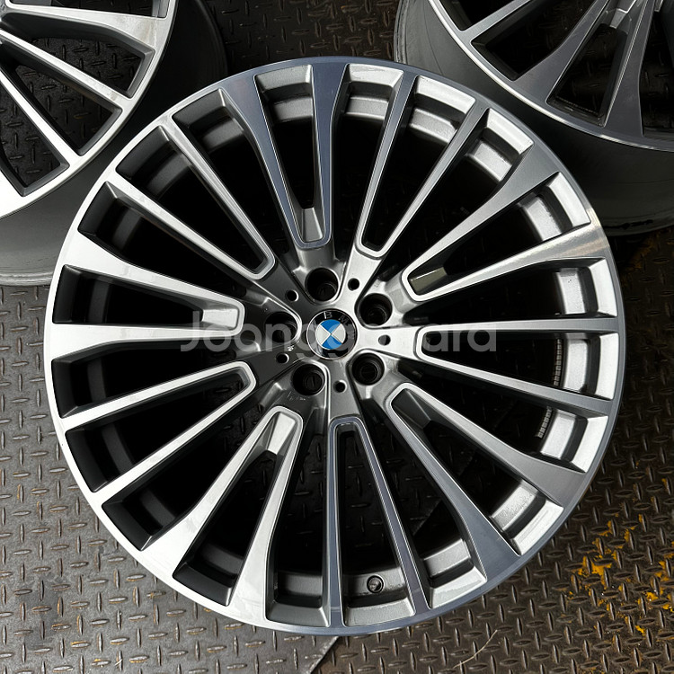 22인치 BMW G07 X7 757M 중고휠 1대분--1