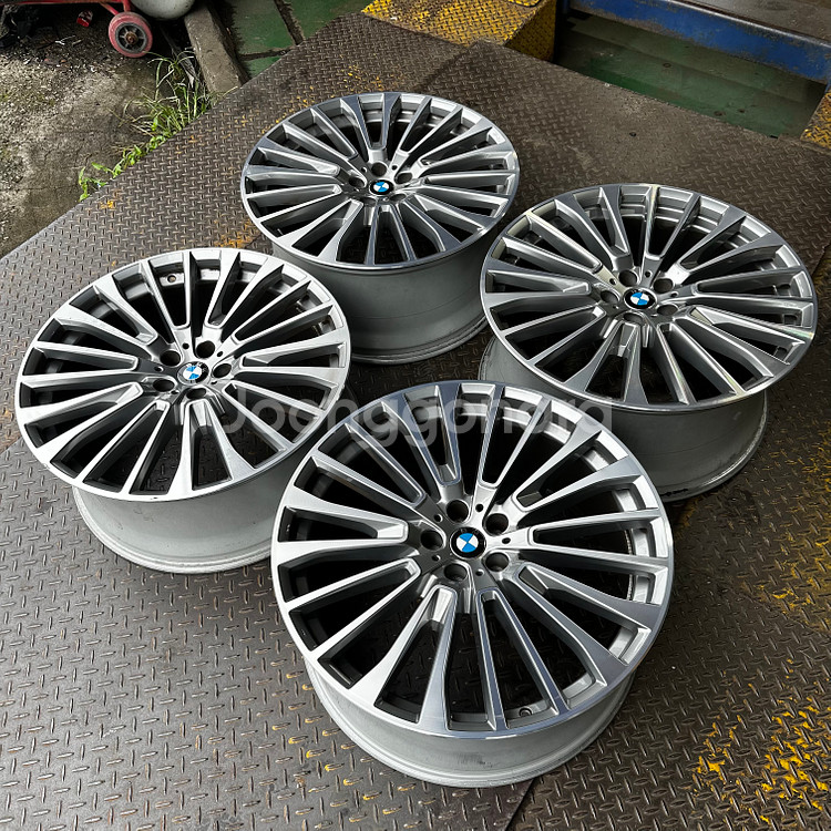 22인치 BMW G07 X7 757M 중고휠 1대분--5
