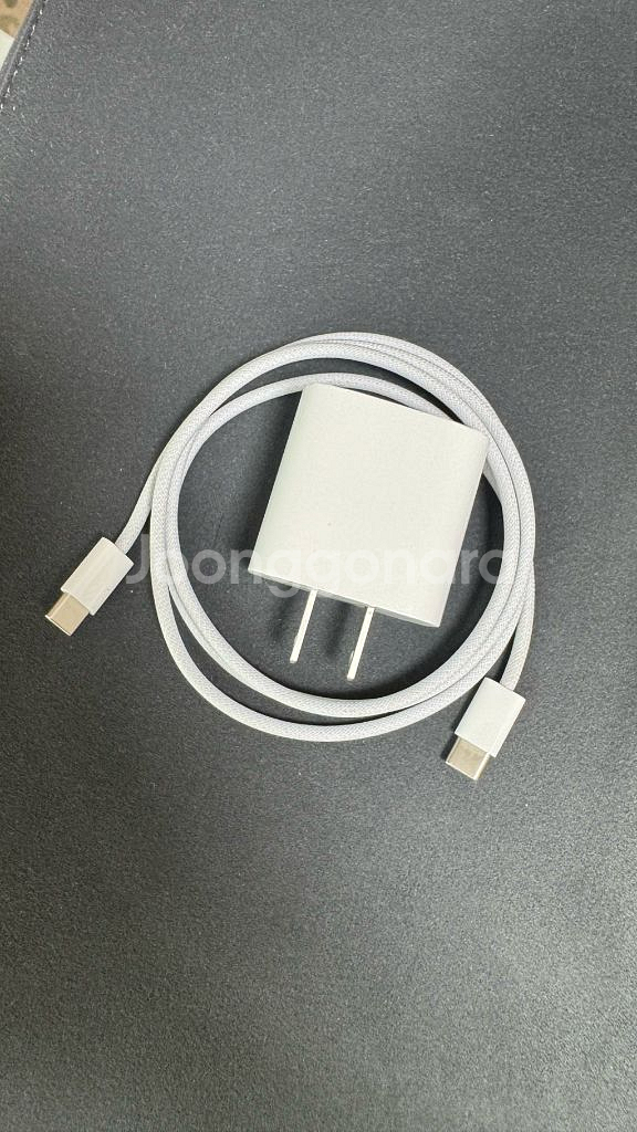 아이패드 프로 M4 13인치 1TB 셀률러--6