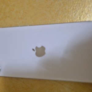 아이폰 se2 64gb(충전 케이블등 더드려요)