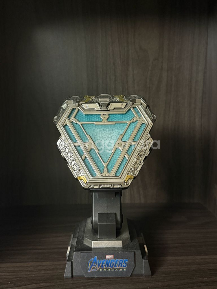 핫토이 엔드게임 타노스, 인피니티 건틀렛, 아크리액터--3