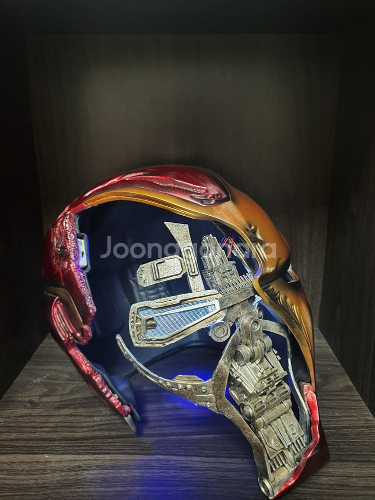 핫토이 엔드게임 타노스, 인피니티 건틀렛, 아크리액터--7