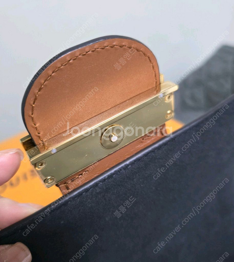 루이비통 미니 도핀 (급처분가)--7