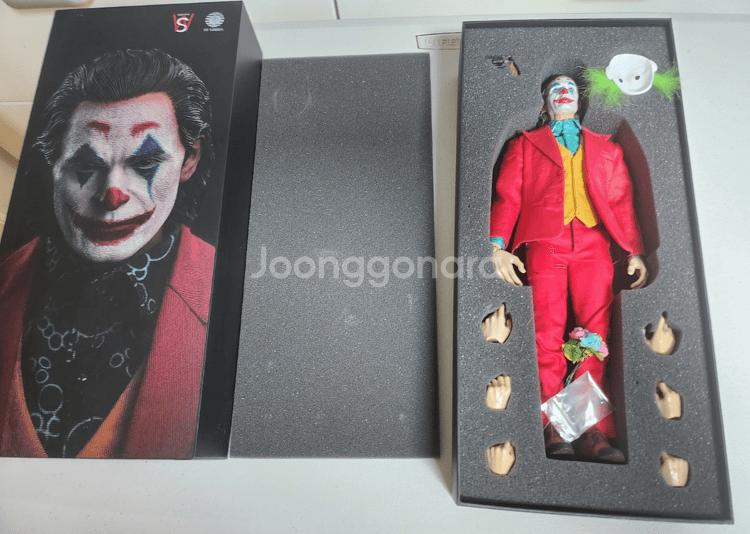 SW Toys 호아킨 조커 피규어 팝니다.--2