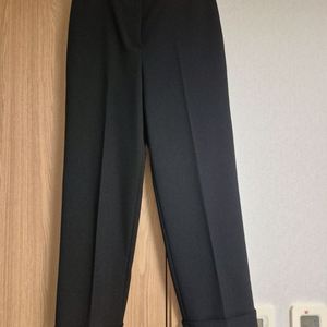 럭키슈에뜨 팬츠