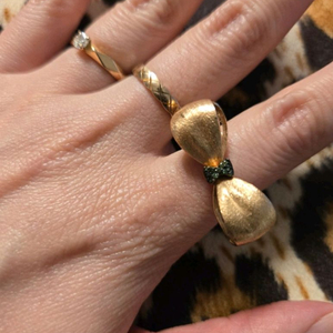 14k금 리본반지 두돈 가까움