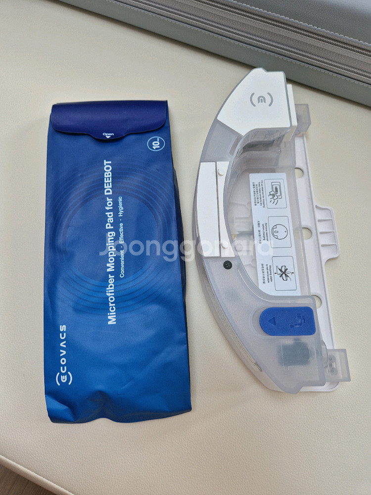 에코백스 디봇 T9+ 로봇청소기--3